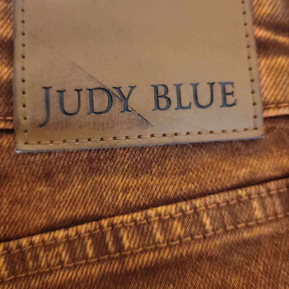Judy Blue Jeans Womens 13/31 Rust Color Dryed Wash Raw Hem Wide Leg